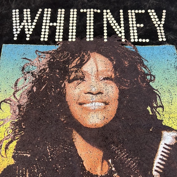 Whitney Houston I’m Every Women Graphic T New NWT Size Medium Sleeveless - Picture 5 of 6